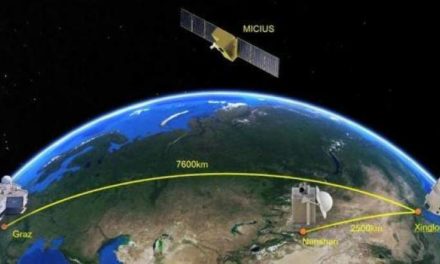 Trasmissione dati sicura con la comunicazione quantistica satellitare