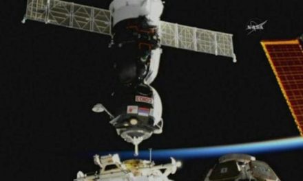 Nasa, sulla Iss con la Soyuz fino al 2020