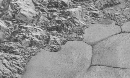 Plutone, dune al metano