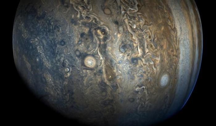 Giove, il pianeta gigante che da piccolo non riusciva a crescere