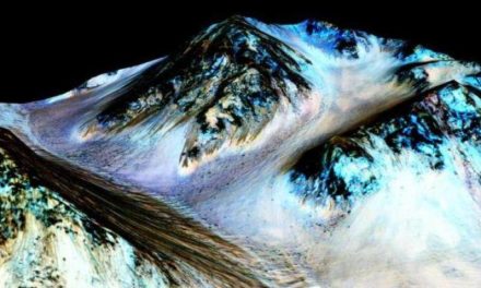 Acqua e lava su Marte