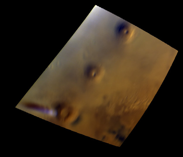 Mars Express osserva un’insolita nube su Marte