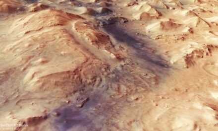 Marte, volto plasmato da vento e acqua