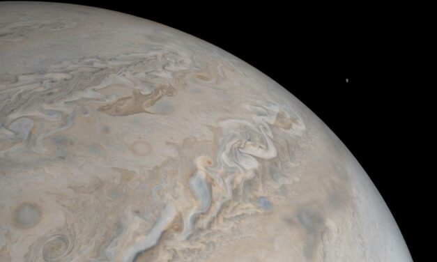 Juno cattura il satellite Io