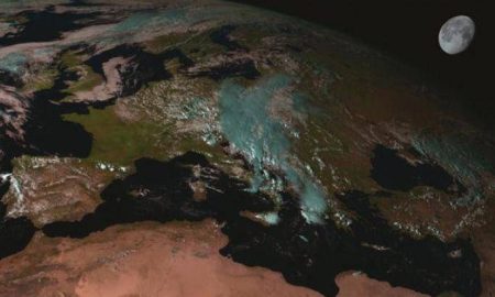 Alla luce della Luna per osservare la Terra