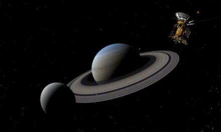 Cassini, ultime immagini aspettando il ‘Grand Finale’