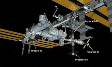 Iss, dopo Dragon partita l’Expedition 54