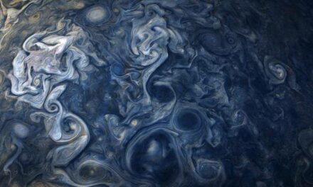 Le sfumature blu di Giove