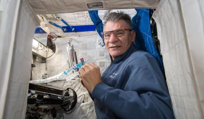 Microgravità: come si comportano le ossa nello spazio