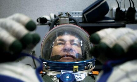 Paolo Nespoli tra riti e svaghi prima del lancio