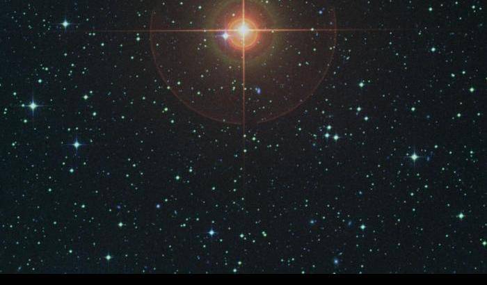 W Hydrae mostra come sarà il Sole del futuro
