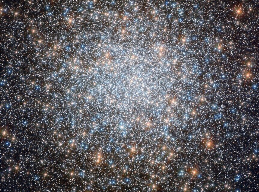 Un cluster ‘variegato’ per Hubble