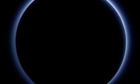 Plutone, atmosfera a rischio
