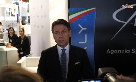 Conte visita il Paris Airshow