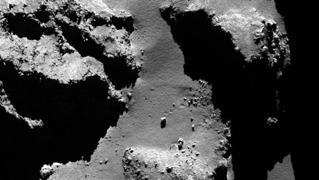 Rosetta, caduta massi su 67P