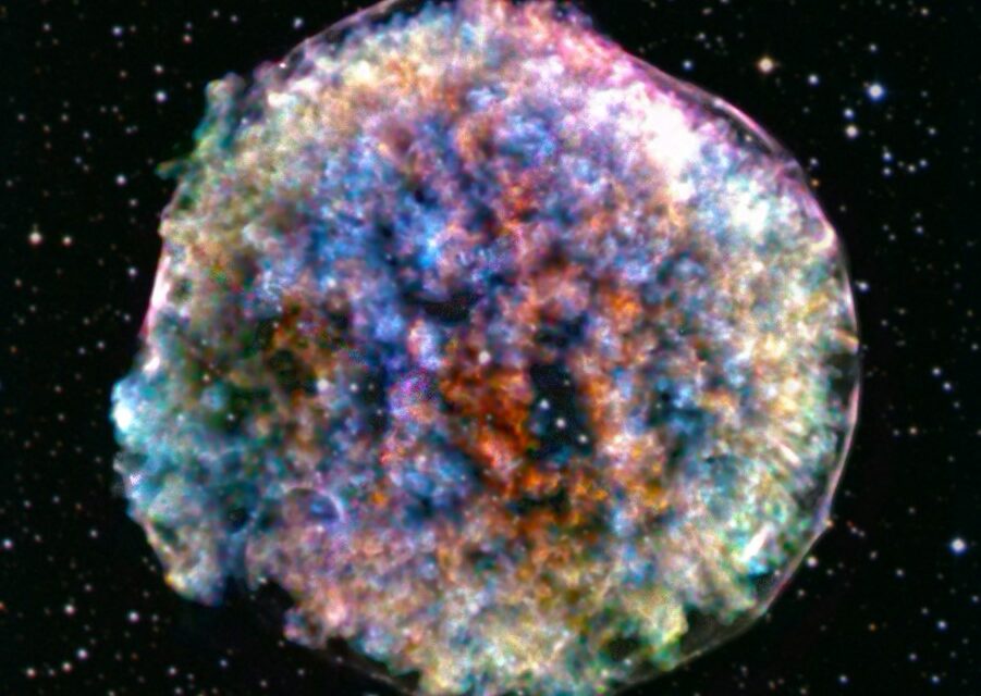 Una supernova ‘articolata’