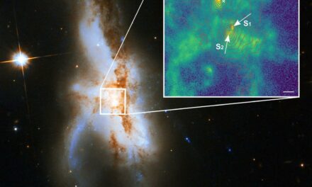 Scontro in slow-motion per tre buchi neri