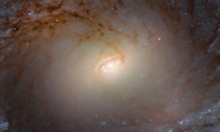 Fermo immagine sui turgori galattici di IC 2051