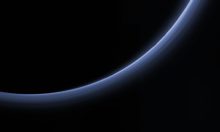 Nebbia su Plutone e Titano, il mistero si infittisce