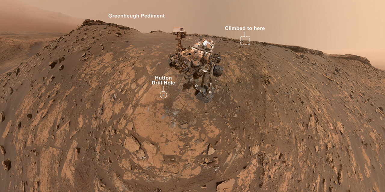 L’avanzata di Curiosity, tra un buco e un autoscatto