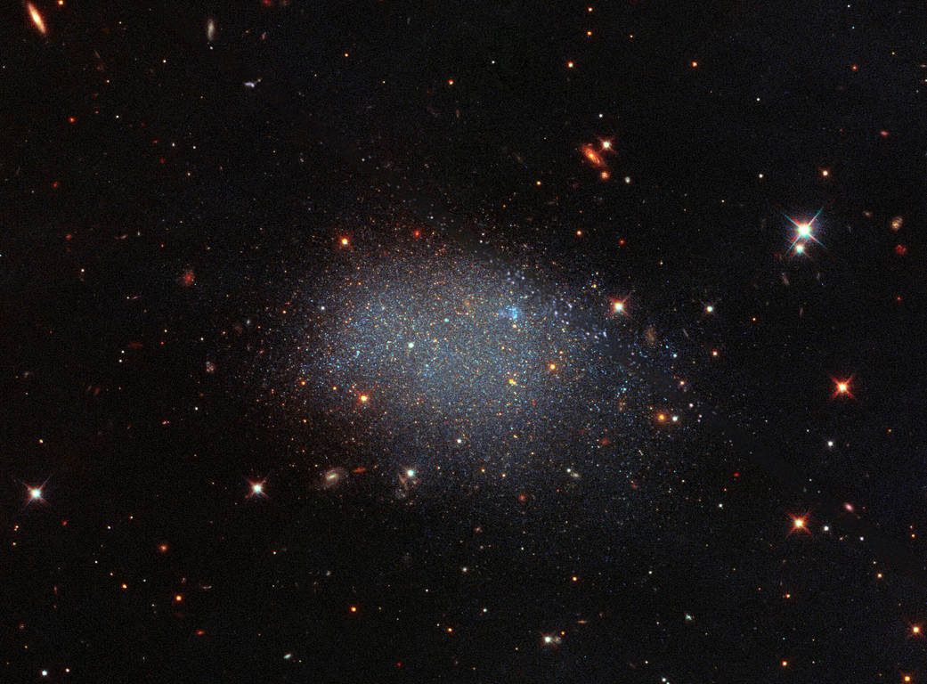 Una galassia di glitter per Hubble
