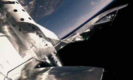 Virgin Galactic: i turisti spaziali dovranno aspettare il 2021