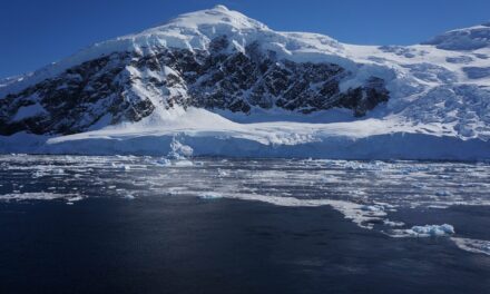 Due dei più importanti ghiacciai antartici vanno verso la disintegrazione