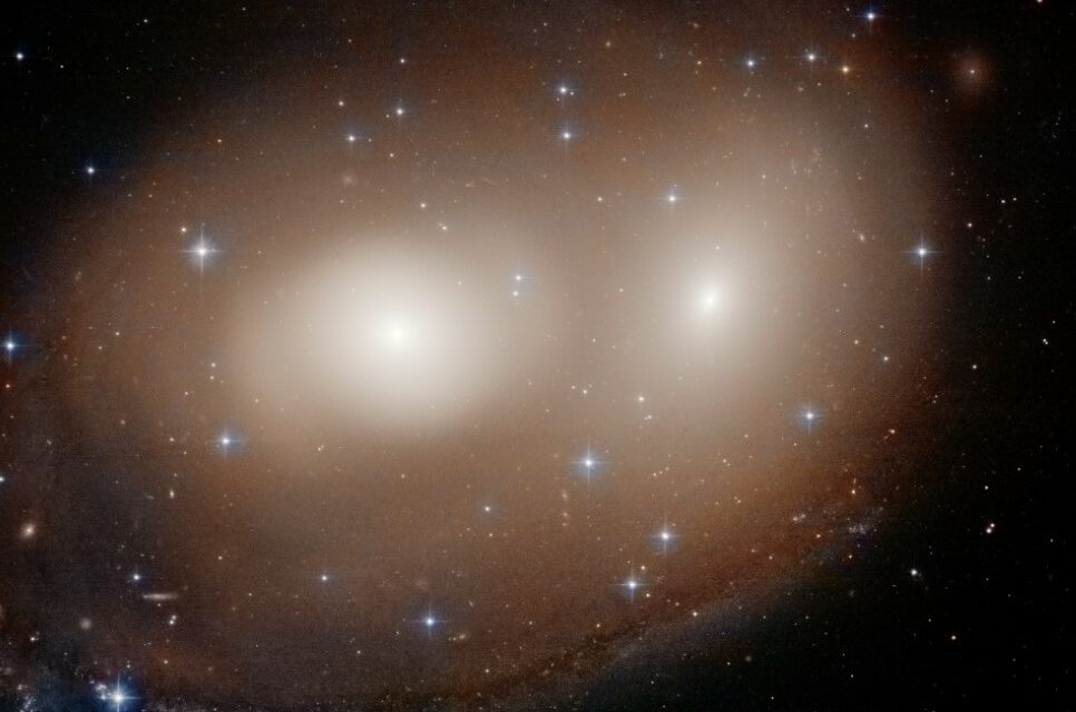 Una ‘zucca’ cosmica per Hubble