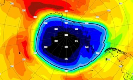 Antartide, buco dell’ozono da record 