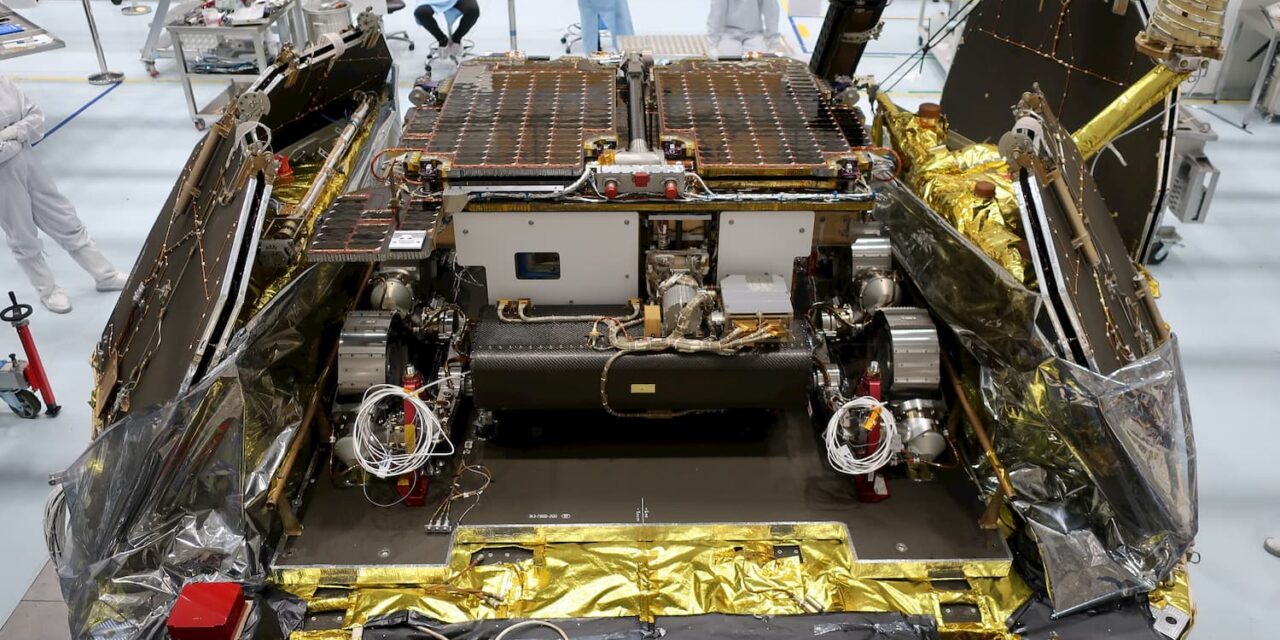 Il rover di ExoMars si unisce alla piattaforma