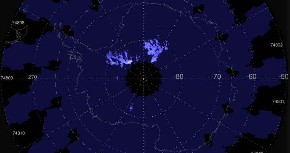 Nubi brillanti sull’estate antartica