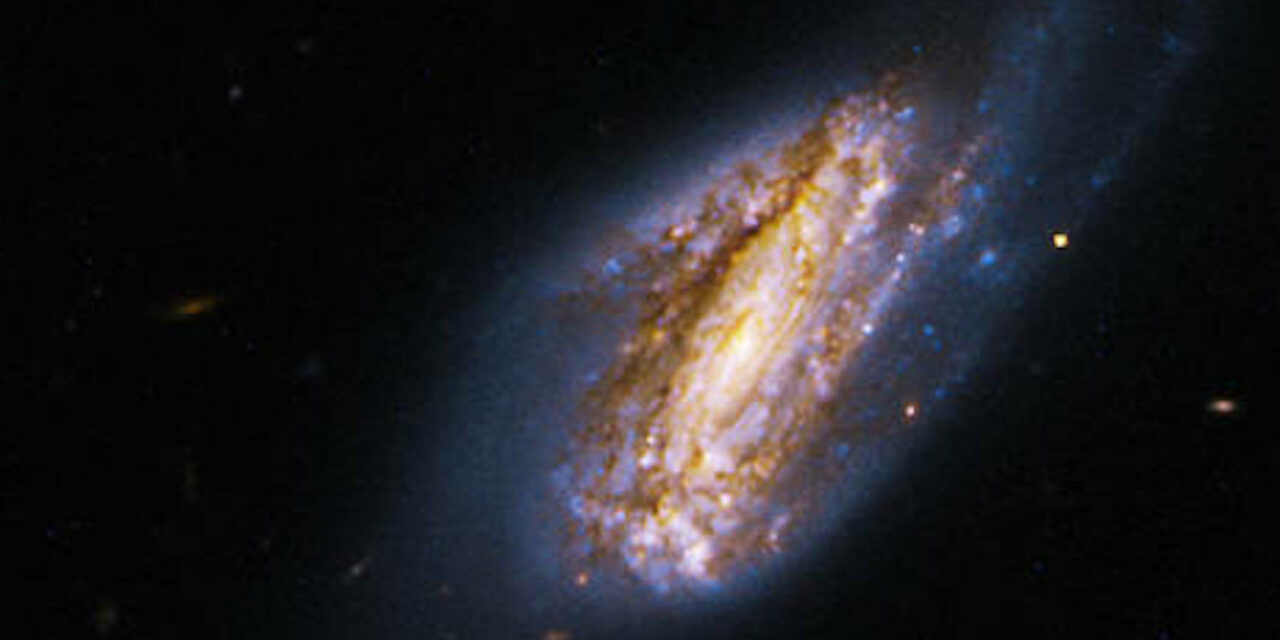 Doppio colpo galattico per Hubble