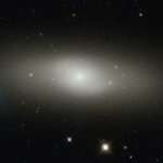 Una lenticolare extralarge per Hubble