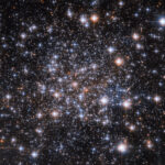 Un cluster enigmatico per Hubble