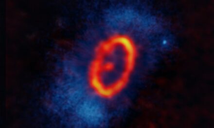 Alma cattura un disco protoplanetario eccentrico e complesso 