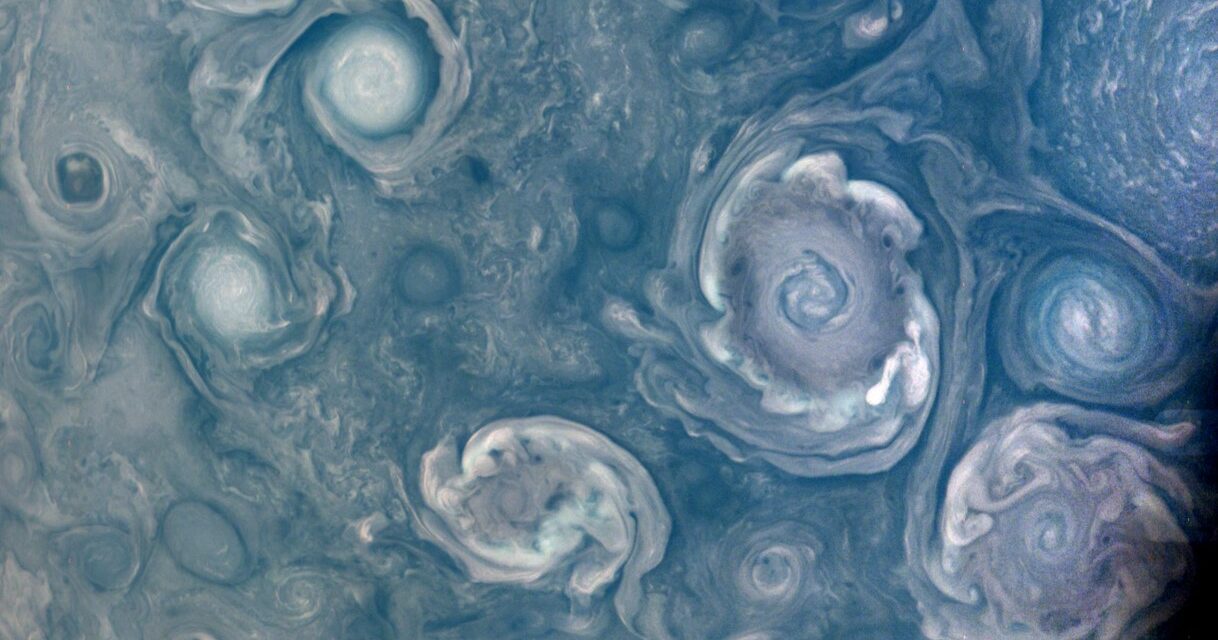 Vortici gioviani in posa per Juno
