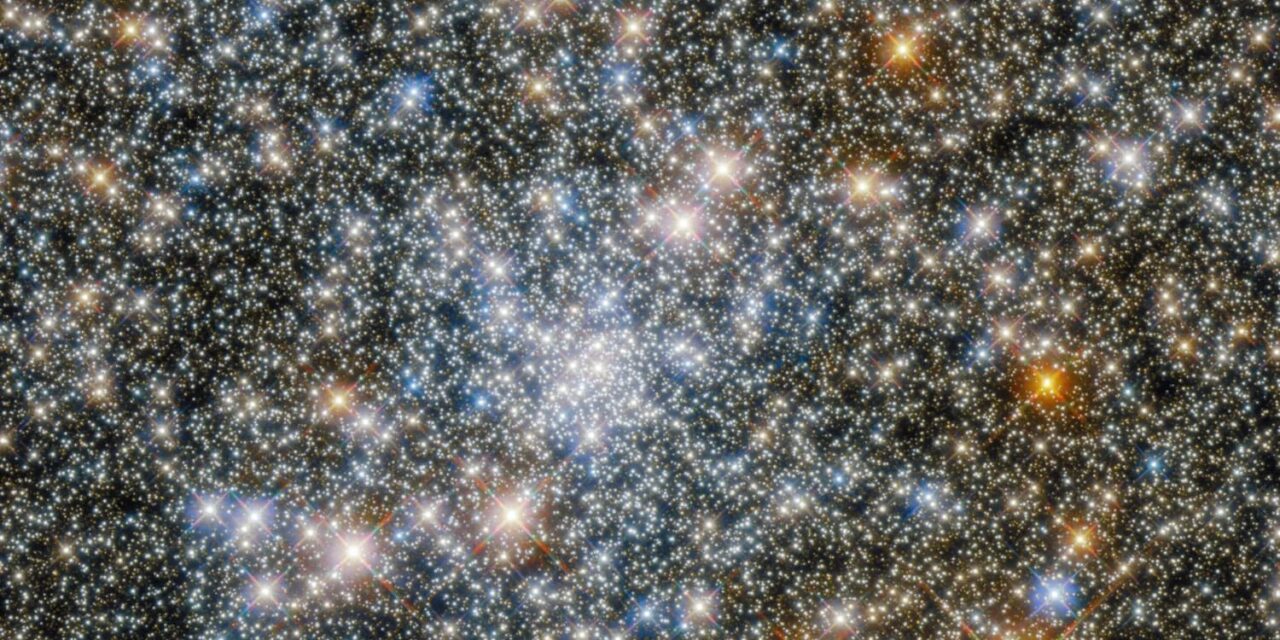 Hubble cattura un ammasso di stelle nella Costellazione del Sagittario