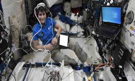 AstroSamantha al lavoro su Nutriss e Acoustic Diagnostics