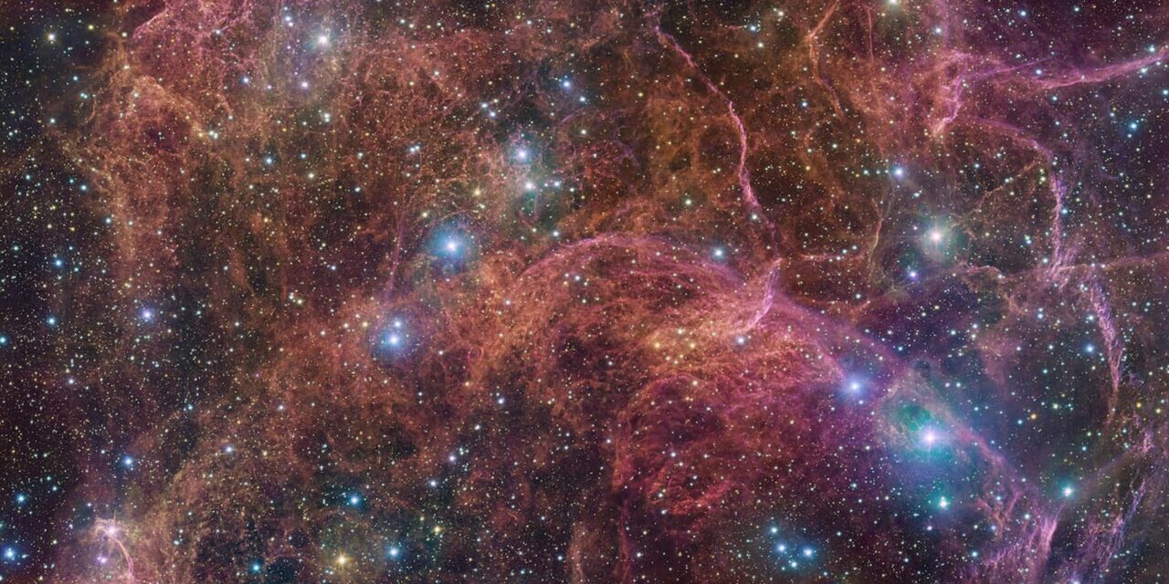 Una supernova spettrale catturata da Vst