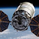 Cygnus verso la Iss senza un pannello solare