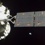 Orion inizia il viaggio verso la Terra