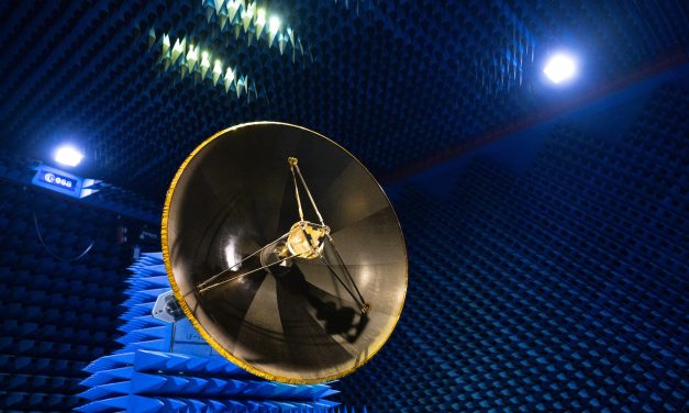 Test per l’antenna della missione Hera