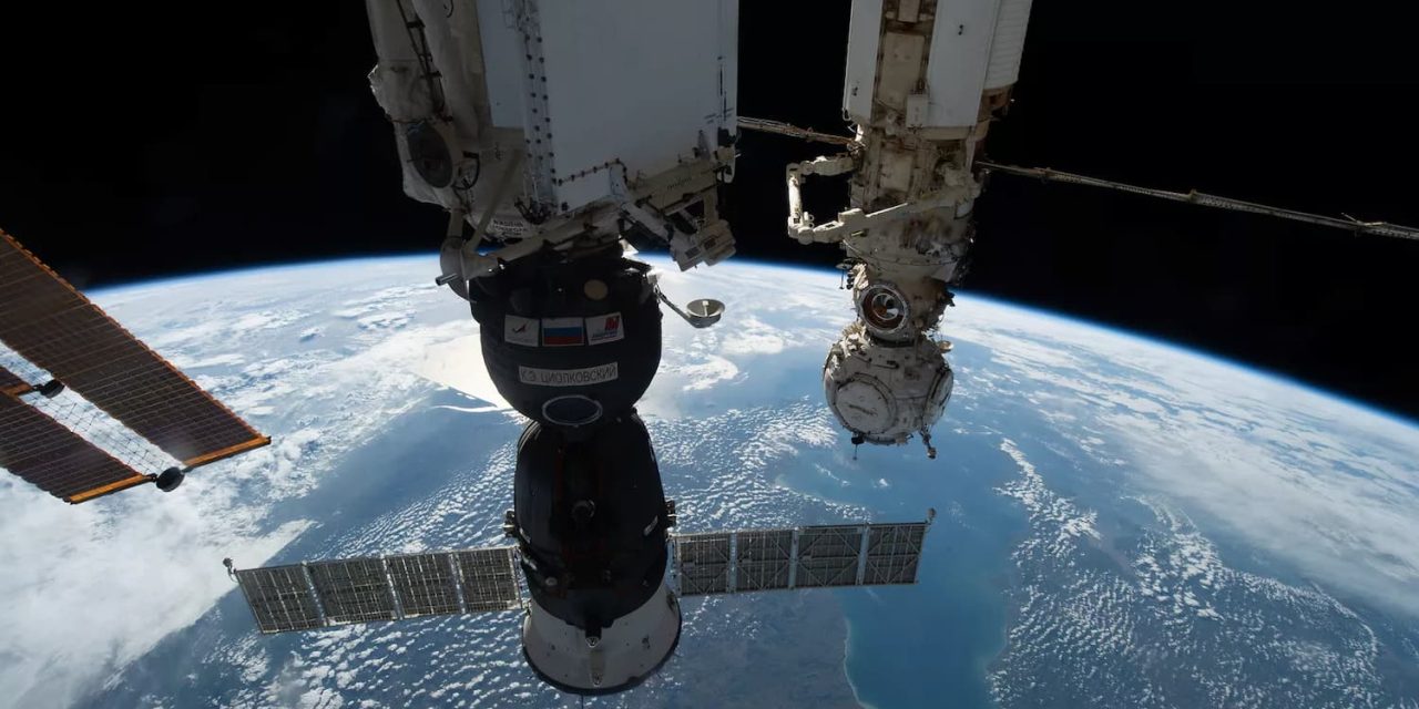 Soyuz, tecnici ancora al lavoro sulla perdita