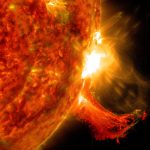 Scoperti lampi ‘spie’ dei brillamenti solari