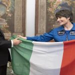AstroSamantha ha restituito il Tricolore al Presidente Mattarella