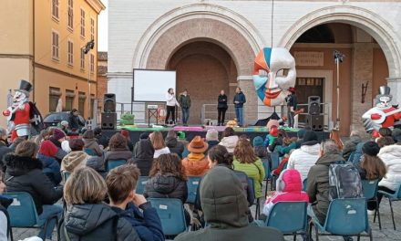 Al Carnevale di Fano sfila lo spazio