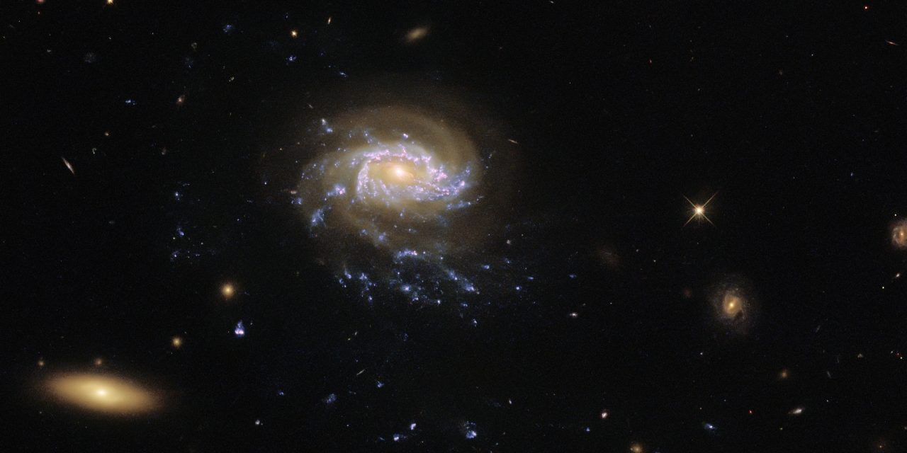 Una galassia con i ‘tentacoli’