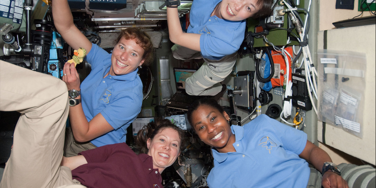Equipaggi femminili più sostenibili nello spazio