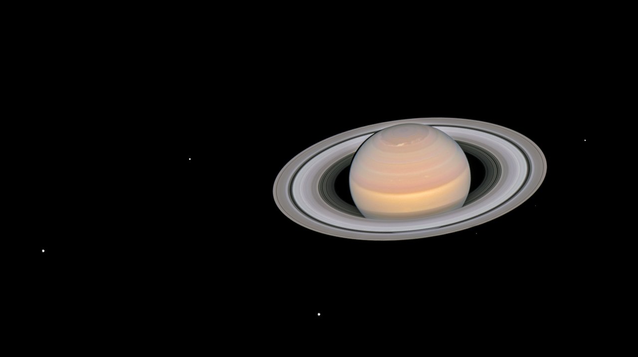 Record di lune per Saturno