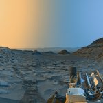 Curiosity invia una ‘cartolina’ da Marte